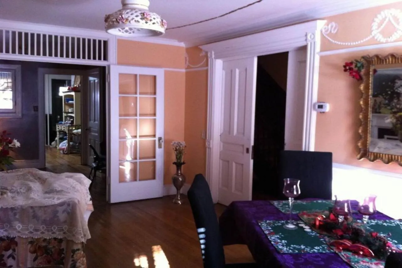 Sankofa Aban Bnb New York 2*,  United States